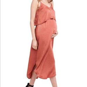 RIPE MATERNITY NURSING DRESS. NWT!